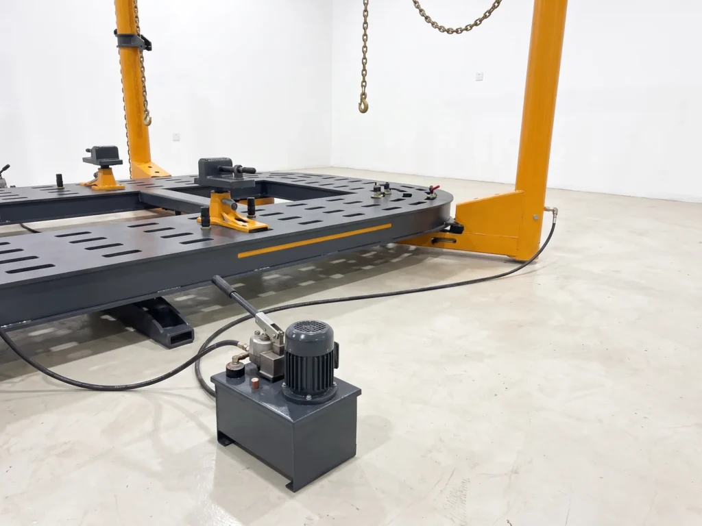 INTECH CR 500 chassis puller, close-up of its main components