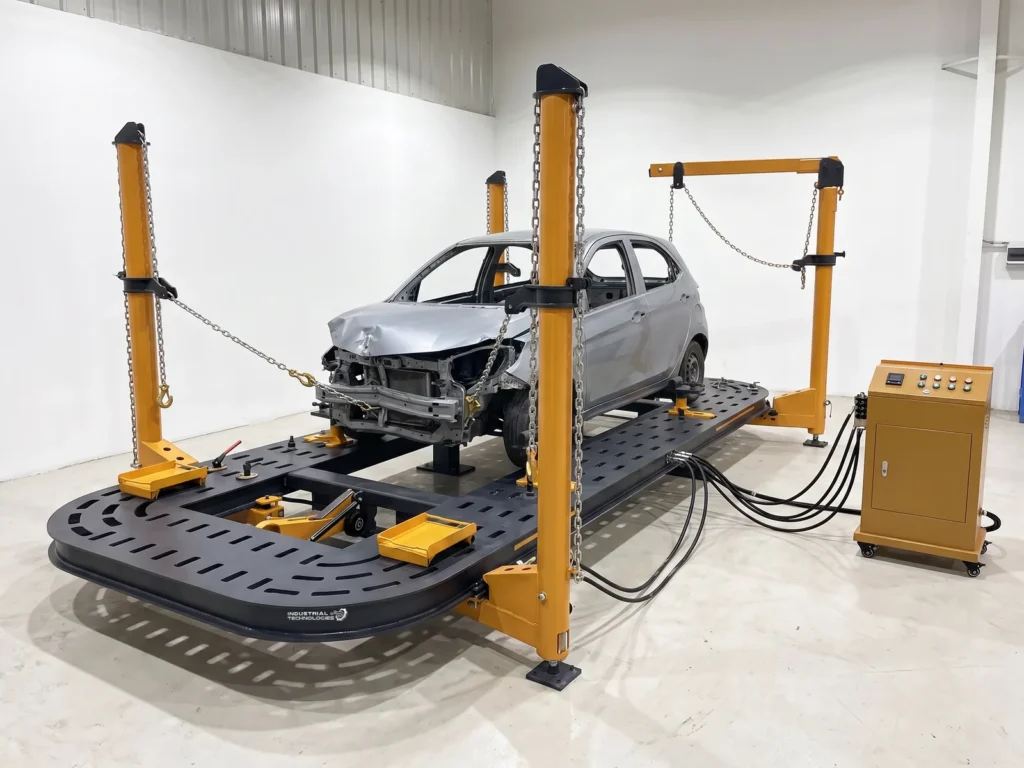 INTECH CR 700 chassis puller, in use
