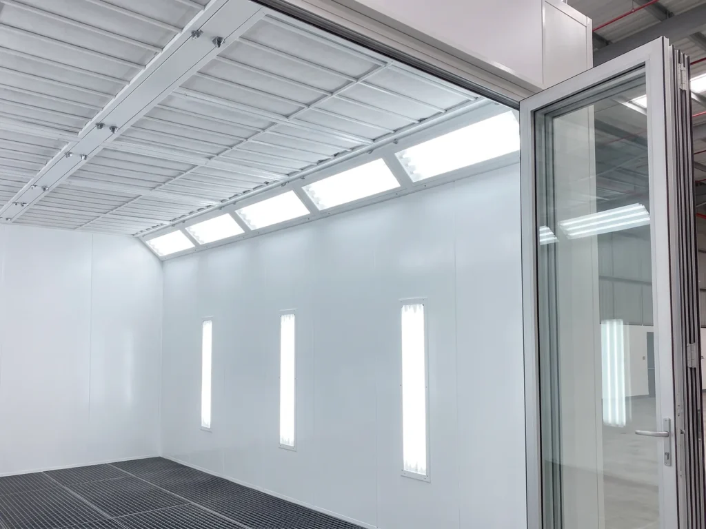 INTECH X960 paint booth, close-up of its main components